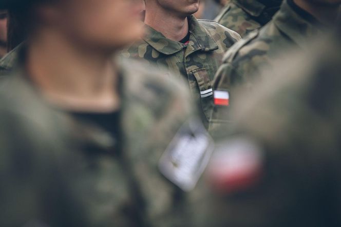 Nie zatrzymano wzrostu liczby odejść z wojska