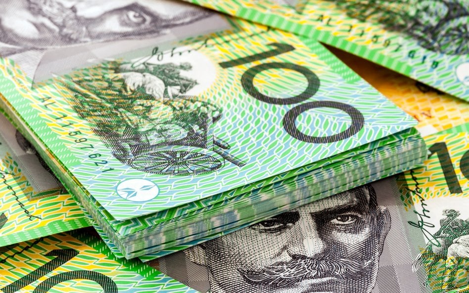 Australijski dolar utrzymuje kurs na wzrost