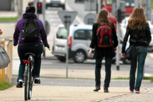 Letnie ubrania już niepotrzebne – pierwszy dzień jesieni zaskoczy chłodem