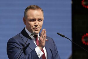 Napięcia w koalicji wokół projektu Nawrockiego. Trzaskowski wyraża poważne obawy