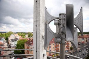 Syreny uruchomione w Małopolsce – Alert RBC przekazuje zalecenia dla mieszkańców