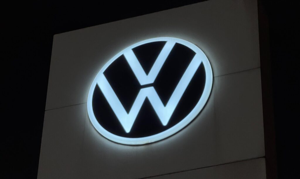 Volkswagen zwiększa inwestycje w Polsce – wybuduje dwie nowe hale pod Poznaniem