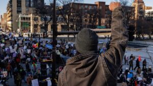 To nie Trump, lecz mieszkańcy Minneapolis na okładce. Amerykański magazyn zaskakuje prezydenta