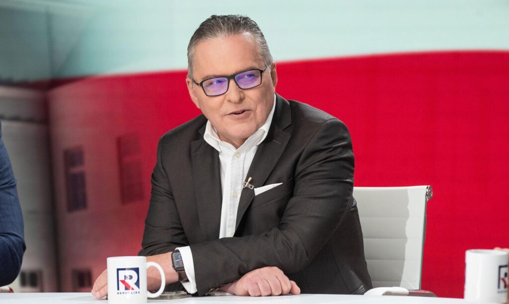 CBA i TVP w Rzymie: Gmyz śledził Giertycha pod jego willą