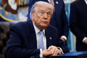 Oryginał: Wspólne oświadczenie USA i Ukrainy. Biały Dom opublikował komunikat po rozmowach Przeredagowana propozycja: USA i Ukraina wydają wspólne oświadczenie – Biały Dom publikuje komunikat po negocjacjach