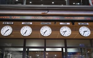 Ostatnia sesja podatkowa na giełdzie już jutro – jak najlepiej ją wykorzystać?