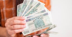 Nowe miesięczne świadczenie 4133 zł dla osób z niepełnosprawnościami. Wypłata niezależna od dochodu